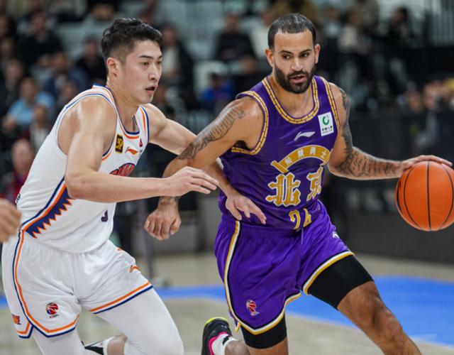 关于斯佩齐亚主场对决切沃，双方实力悬殊的信息