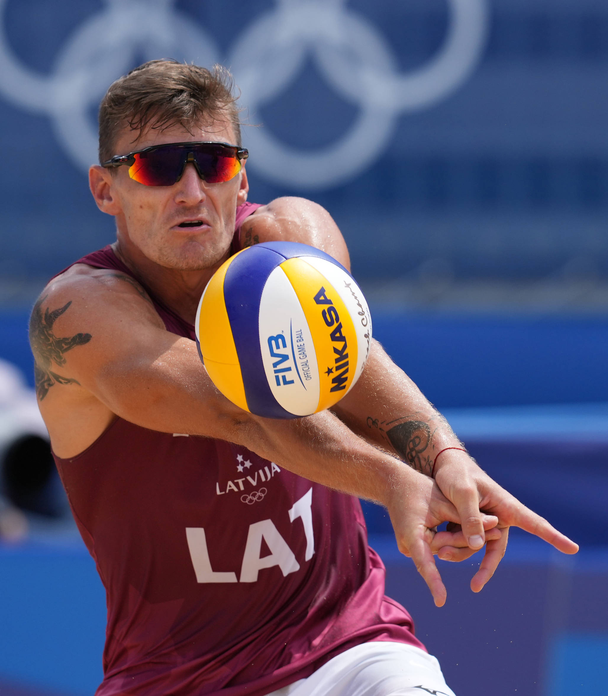 关于拉脱维亚击剑选手风度翩翩，夺得金牌的信息