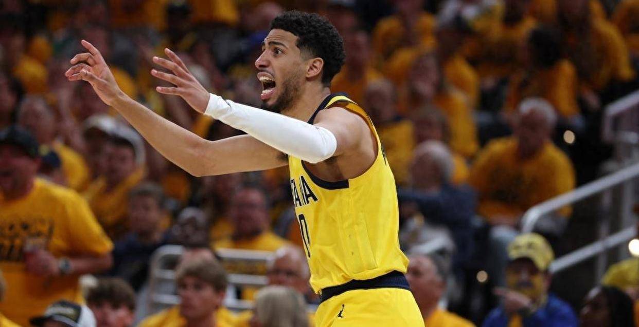 关于骑士惨败步行者，安东尼戴维斯发威的信息