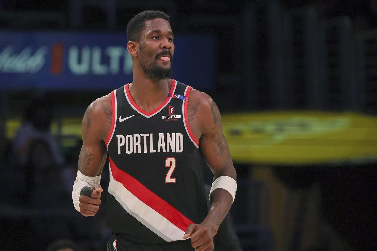 DB彩票官网-关于开拓者主帅痛骂球员，瞄准未来重建计划的信息