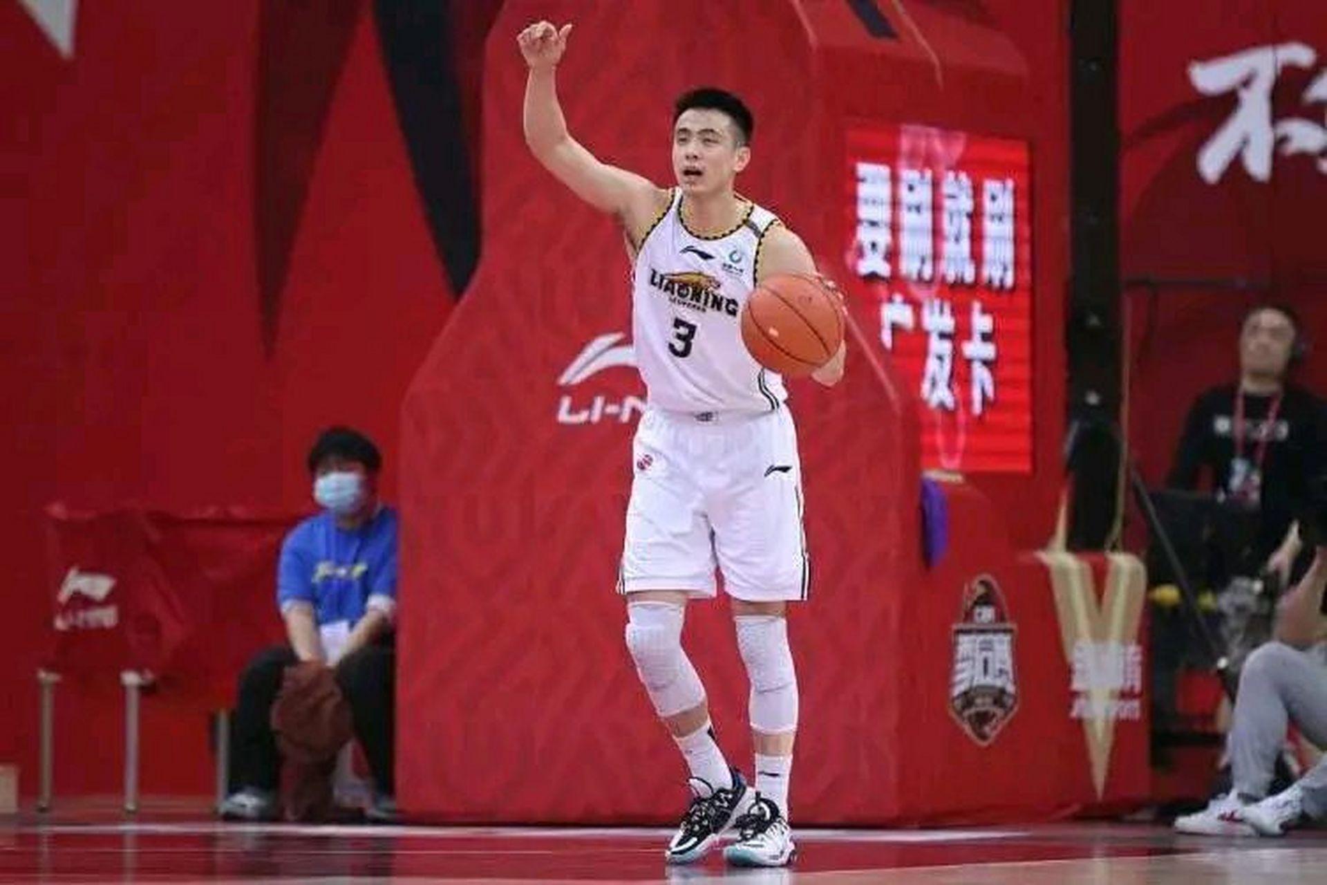 澳门男篮突围成功，全队信心倍增的简单介绍