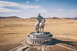 蒙古摔跤选手力克强敌夺得冠军的简单介绍