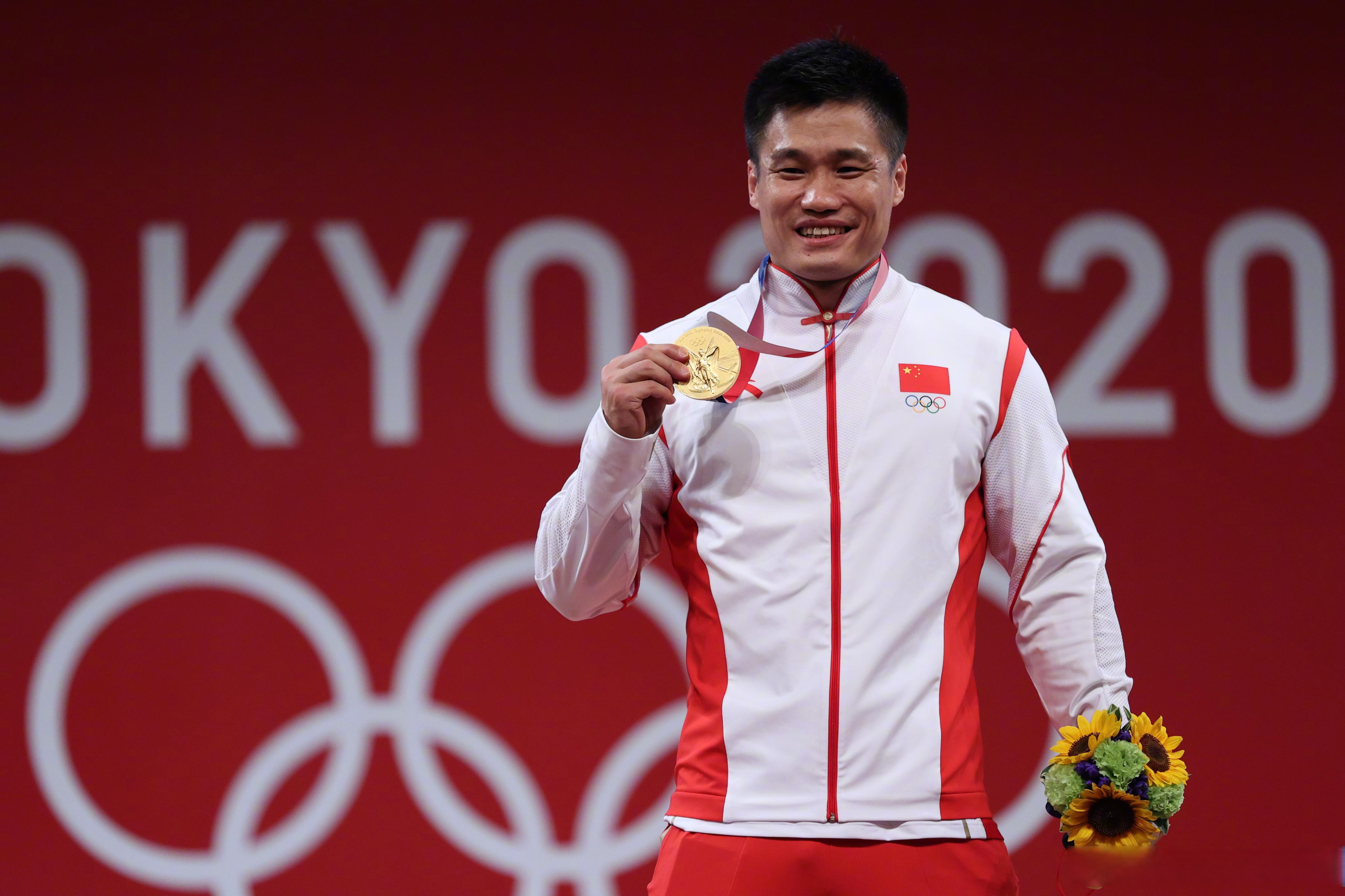 -包含热血挑战，运动员展现顶尖实力的词条