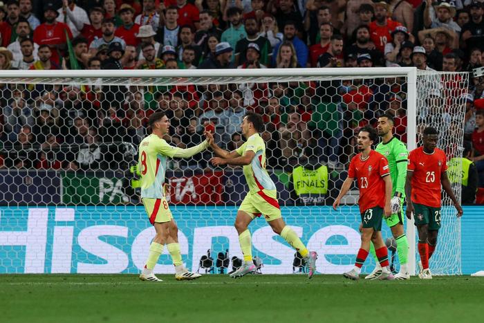 DB彩票试玩-葡萄牙战平西班牙，欧预赛榜首争霸搁浅的简单介绍