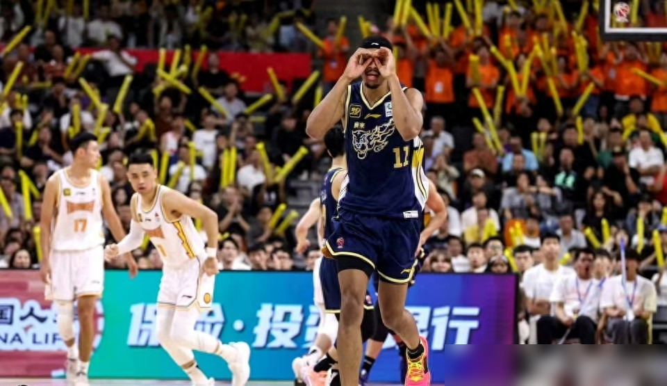 包含广东队遭遇连败，卫冕之路充满挑战的词条