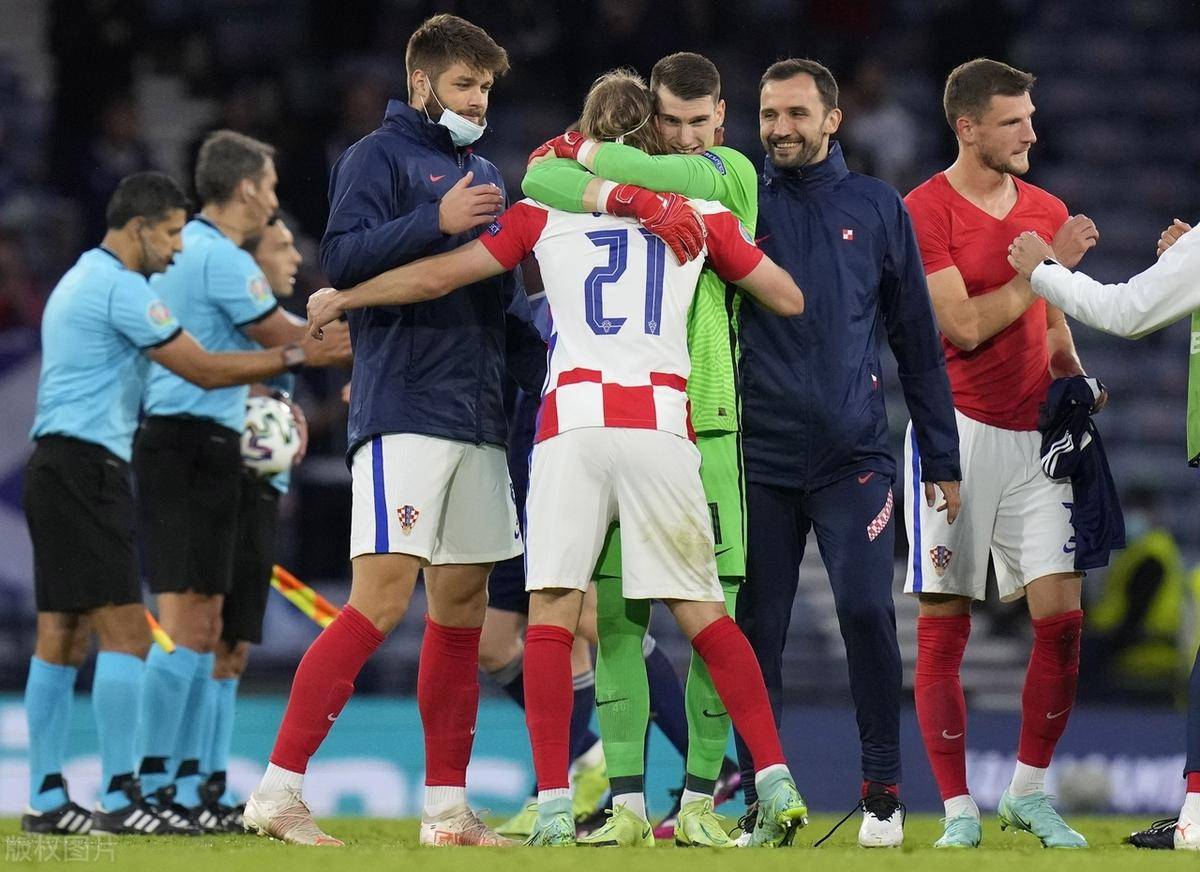 -克罗地亚逆转苏格兰，小组出线形势良好