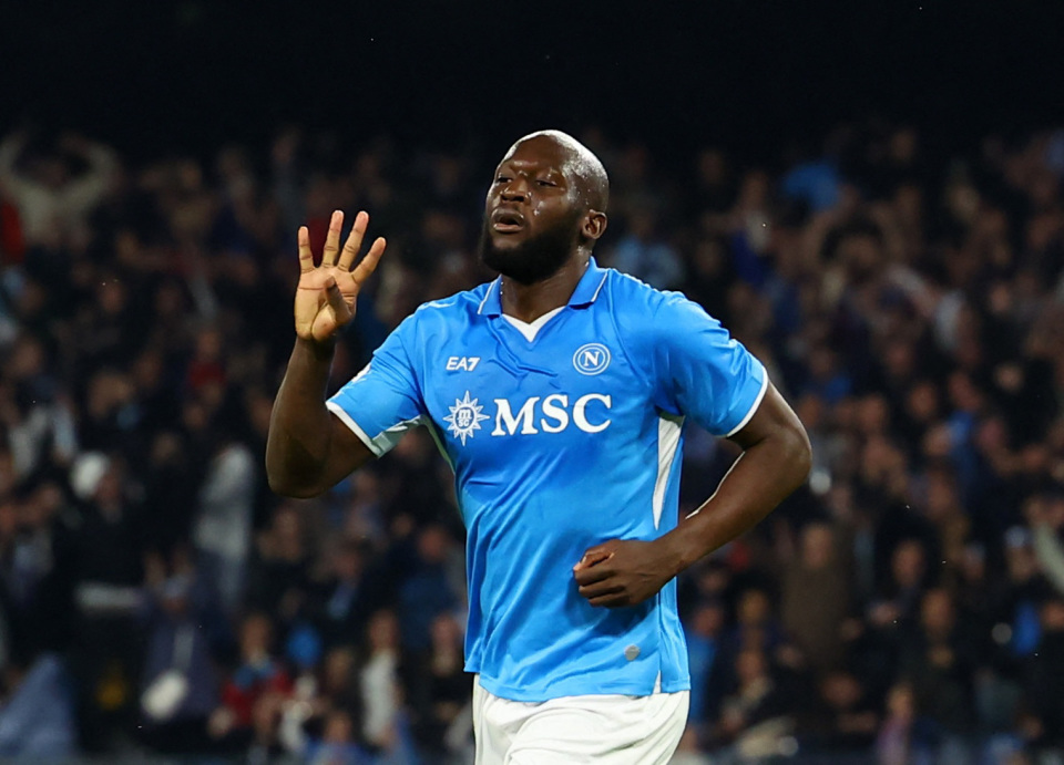 DB游戏-AC米兰1-1战平那不勒斯，保持不败状态