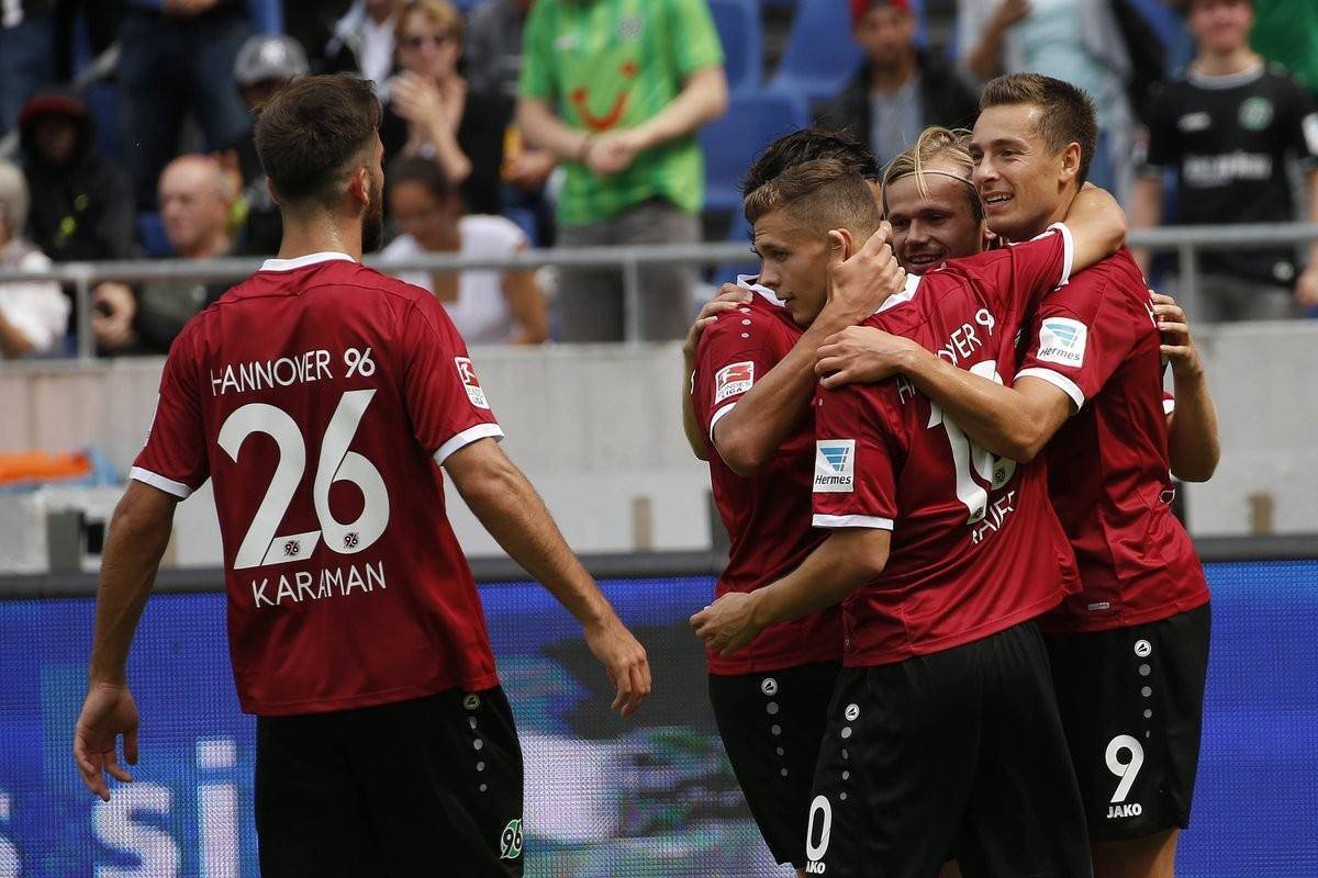 汉诺威球员大赞主教练战术调配，带领球队实现连胜