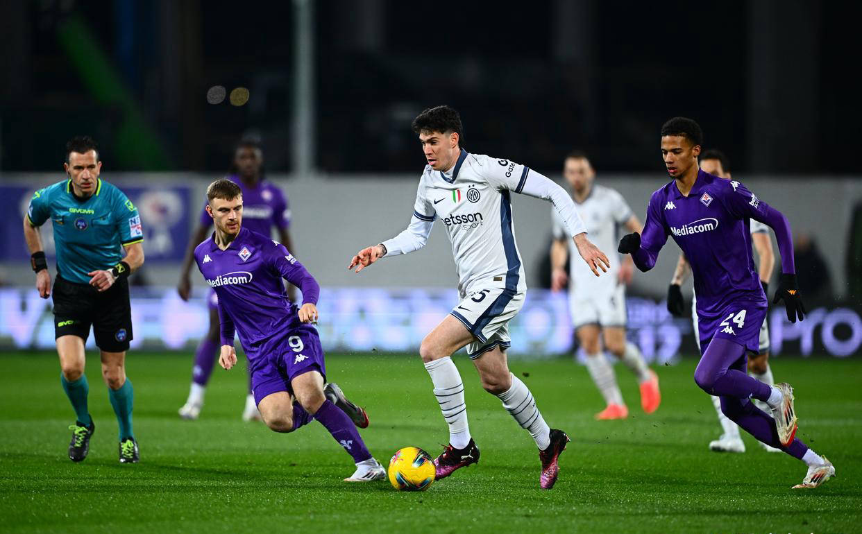 利物浦客场战胜佛罗伦萨，提前晋级淘汰赛