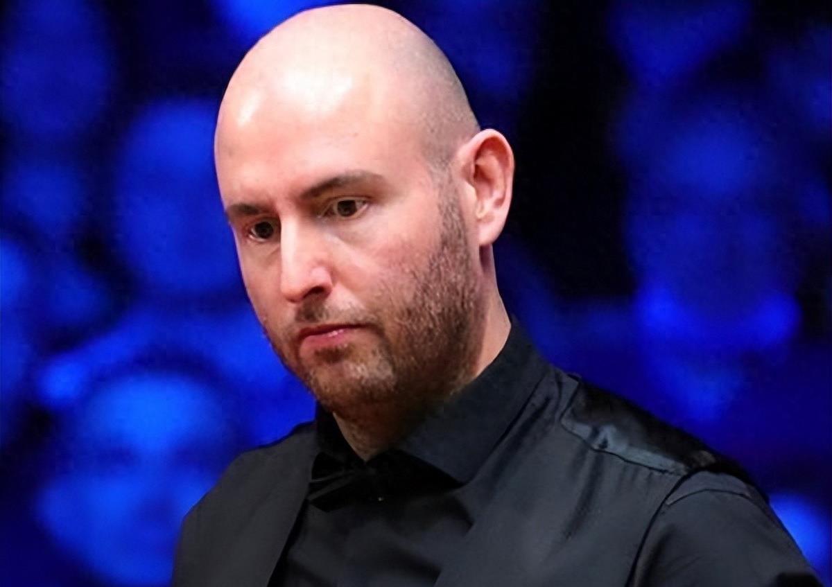 多宝彩票-强队遭遇惊险逆转，胜负悬念扑朔迷离