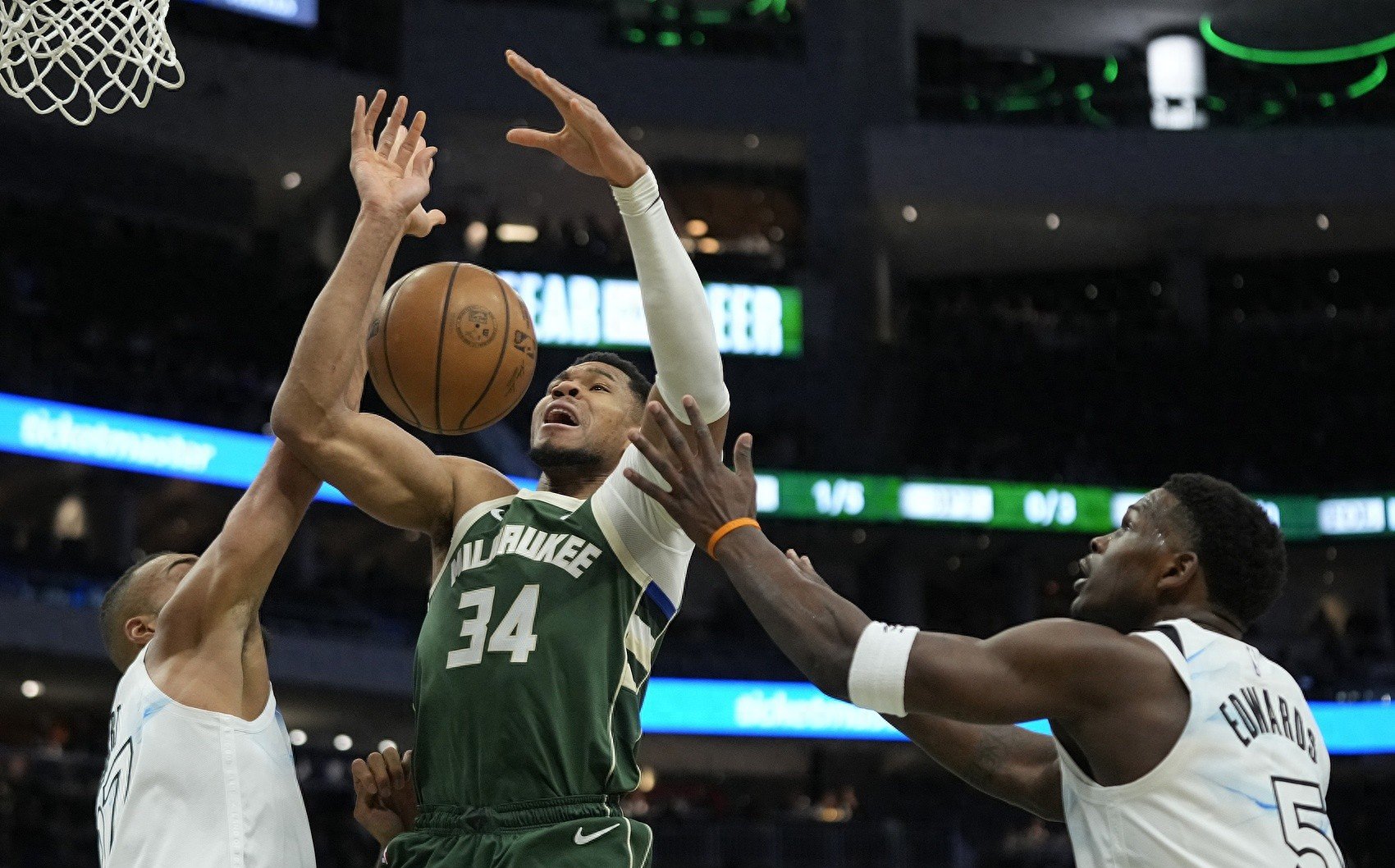 DB game-包含灰熊击败马刺，继续保持不败战绩的词条