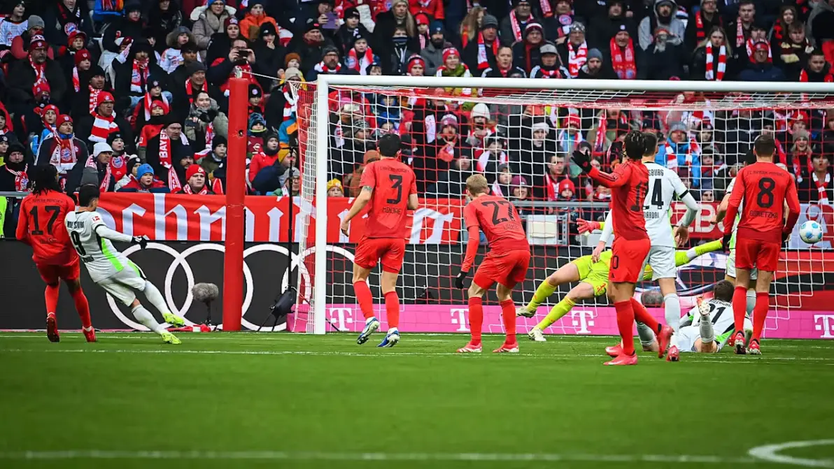 沃尔夫斯堡在德甲比赛中逐渐崭露头角，实力不断提升