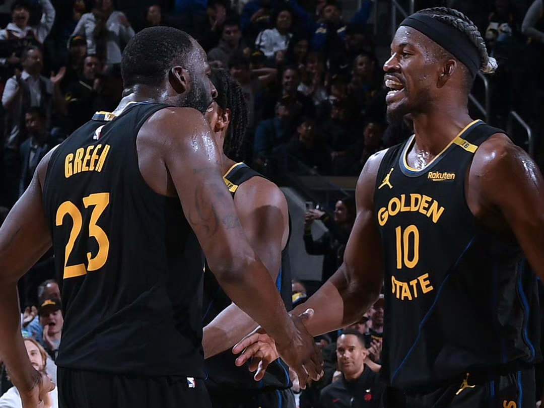 DB彩票官方网站-76人主场大胜老鹰，取得两连胜