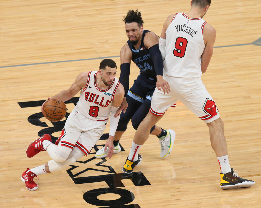 公牛击败魔术，拉文单挑狂秀